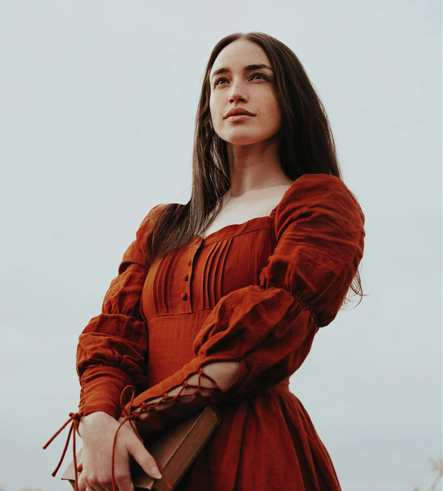 Super promotion – buy one,\nget the cheaper product for free.